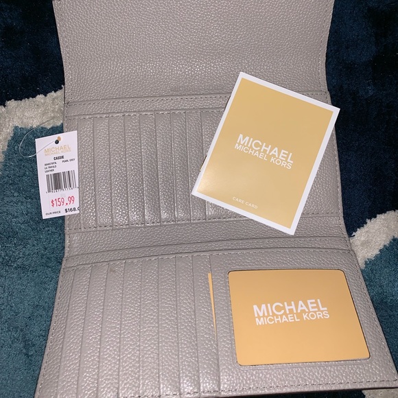 Michael Kors Handbags - Micheal Kors LG TriFold Cassie Wallet - Pearl Grey